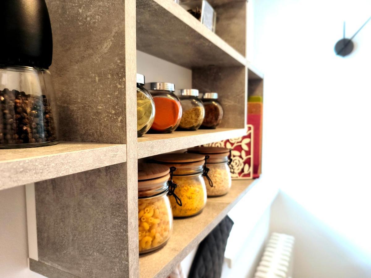 Cozyhome Medena Central, Quiet Premium Spot In Old Town Appartamento
